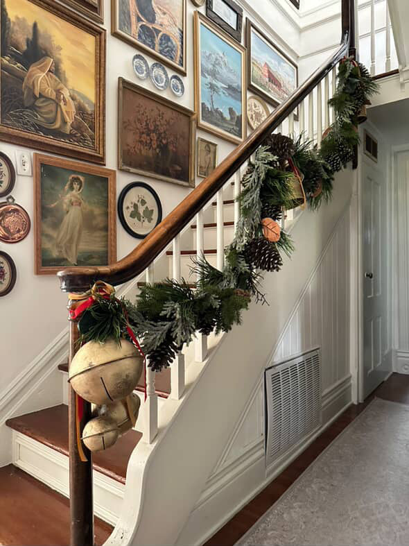 Three Jingle Bell Cluster