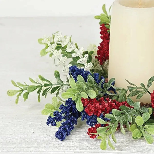 Patriotic Mini Wreath with Boxwood