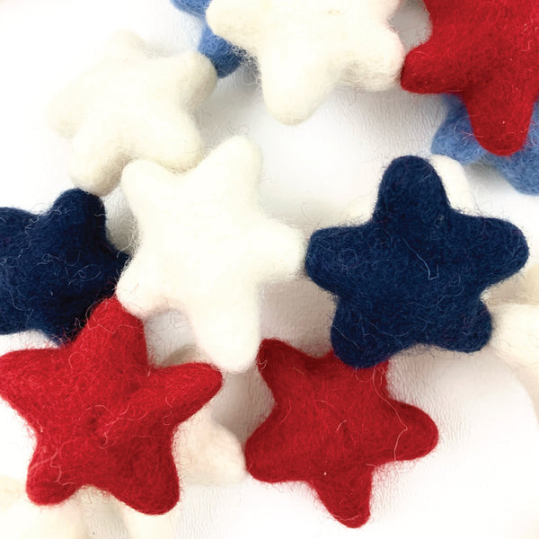 Easy Felt Star Garland for the 4th of July - Aubree Originals